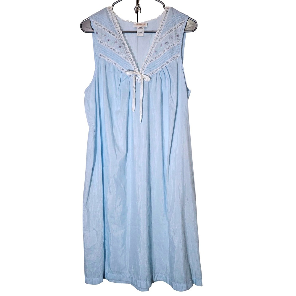Barbizon Vintage Baby Doll Nightgown Lace Trim Floral Embroidery Blue Medium USA